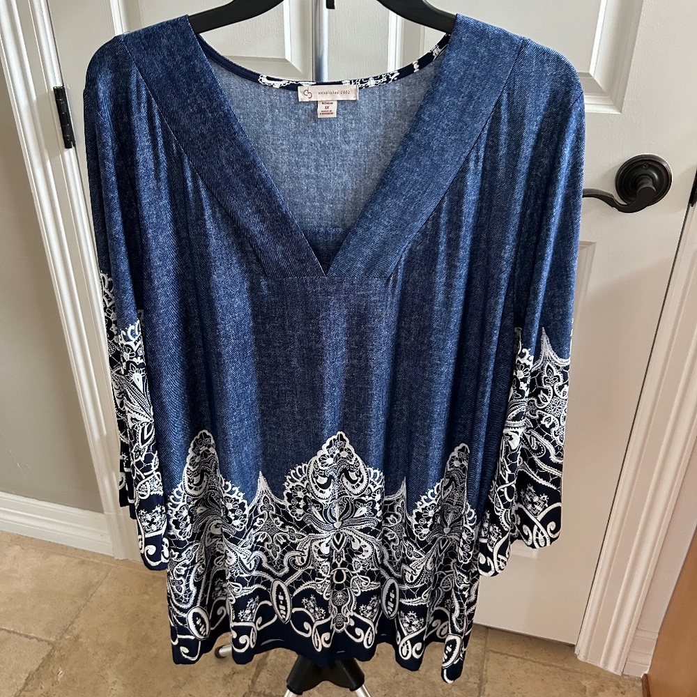Dress Barn Blue and White tunic top with bell sleeves